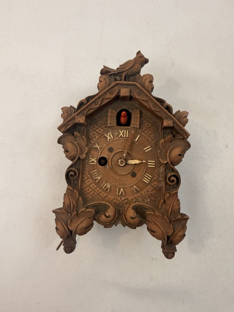Small Cuckoo Clock August C. Keebler Co. Chicago Illinois Doesn’t Work Fast Ship