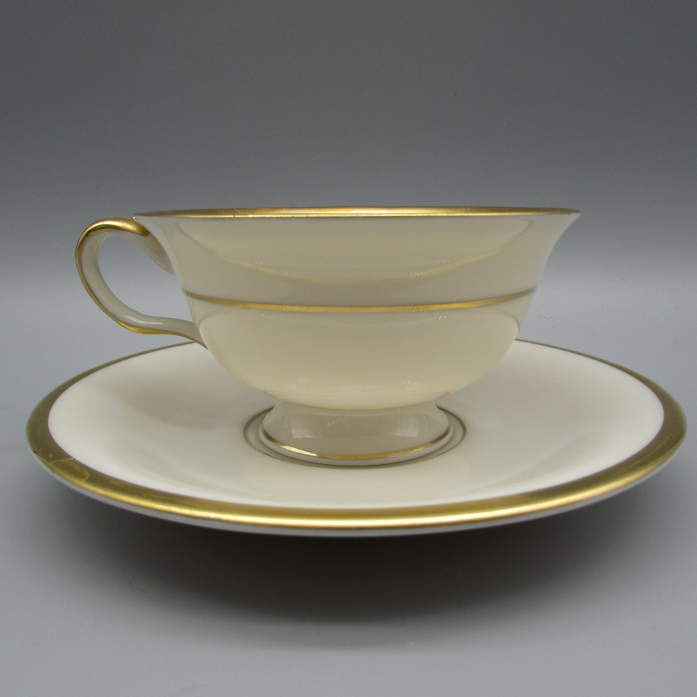 Castleton Fine China Savoy Service for Six - 30pc Set