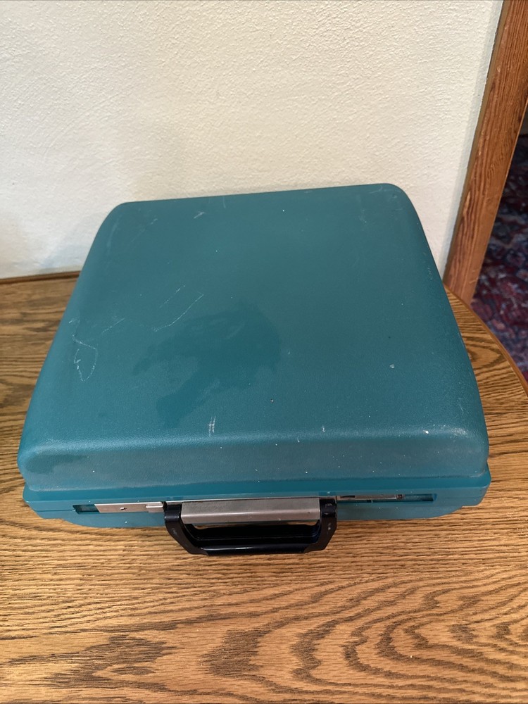 Olivetti Underwood Studio 45 VTG Typewriter Teal with Case ~ Untested