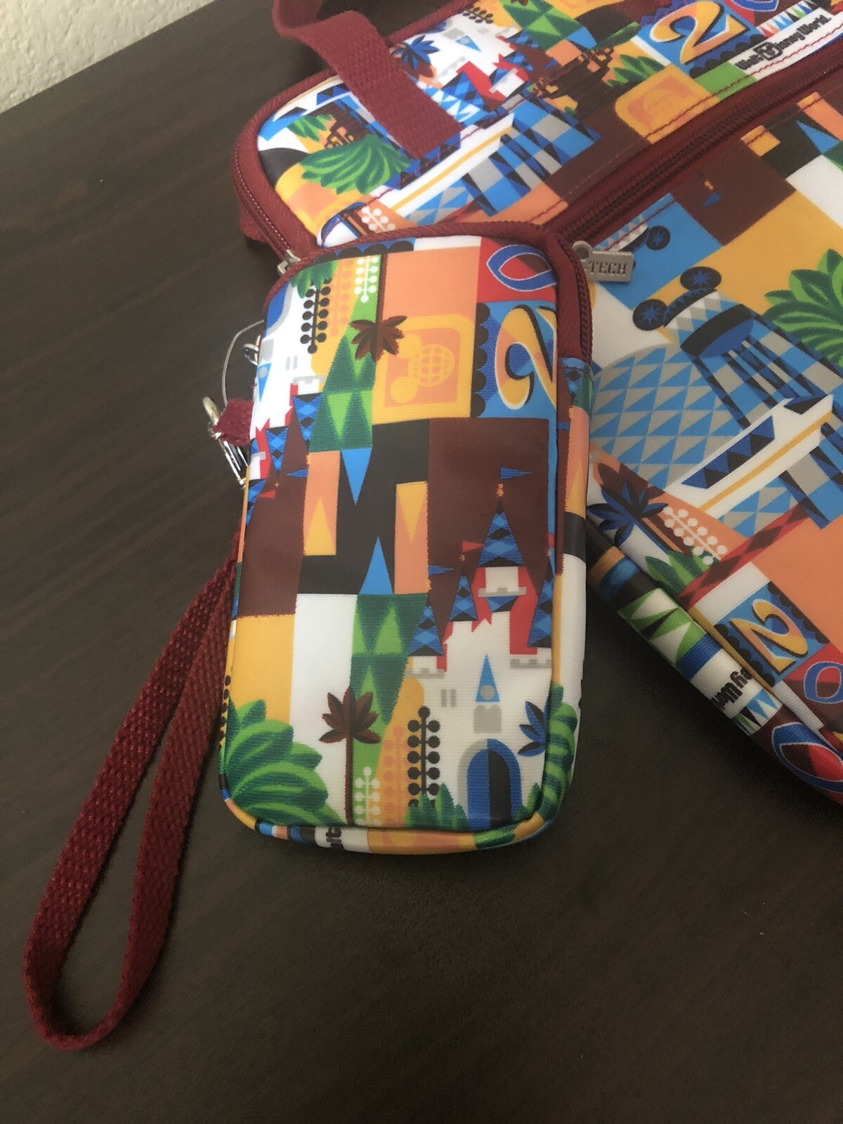 Walt Disney Parks Crossbody Padded Bag Tablet/Cell Phone Wristlet Set Mickey