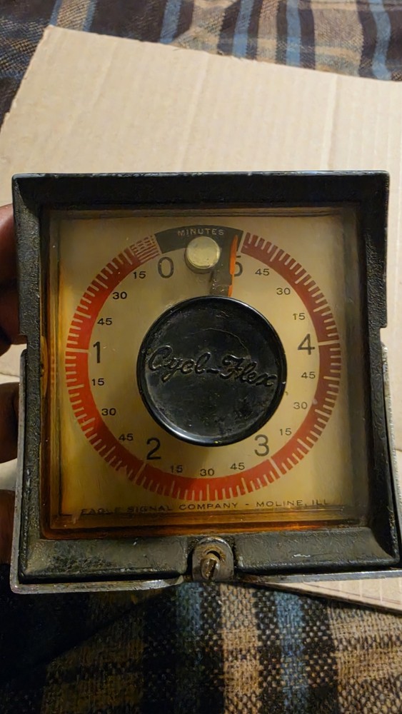 Eagle Signal HP53A6 Cycl-Flex Electromechanical Timer, 0-5 min  UNTESTED