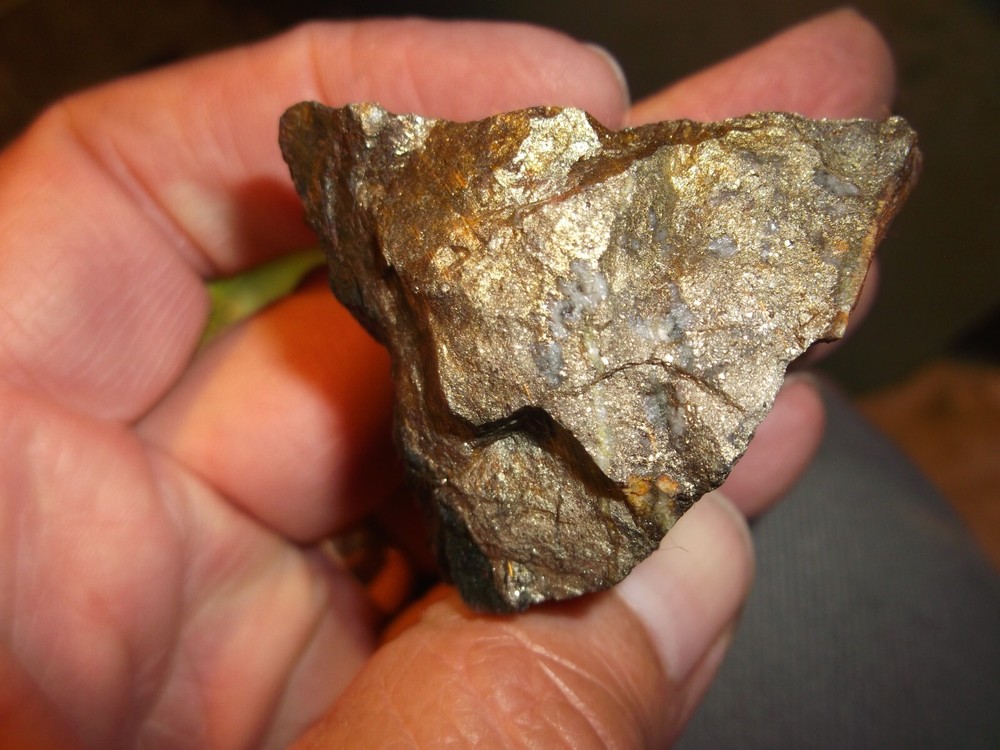 Gold, silver, copper, 135 grams samples ,ore high grade .