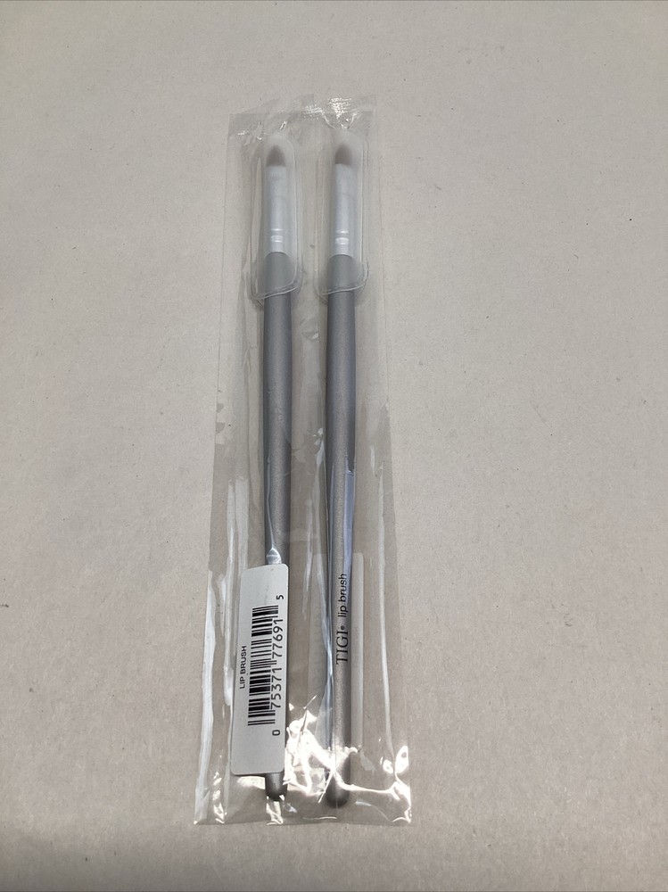 TIGI Cosmetics Lip Brush New 2 Pack