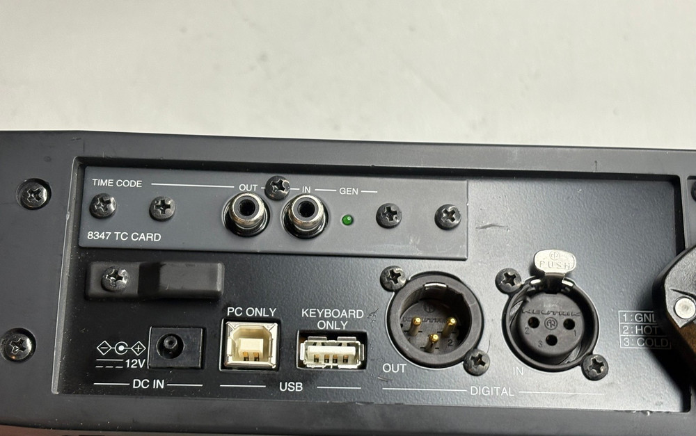 Fostex FR-2 Stereo Field Memory Recorder