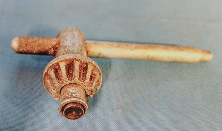 HEX RETHREADING DIE ASSORTMENT (LOT OF 13)