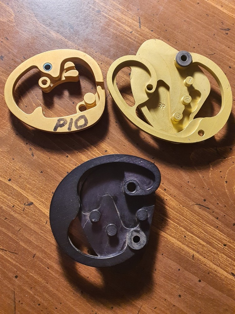 Assorted Vintage Archery Compound Bow Cams