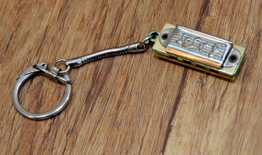 Vintage Small Miniature Harmonica Key Ring Keyring Key Chain Keychain RARE