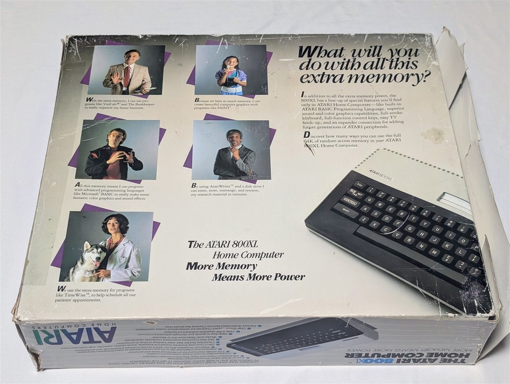 VTG Atari 800XL Home computer with Original Box & Manual - SUPER NICE!