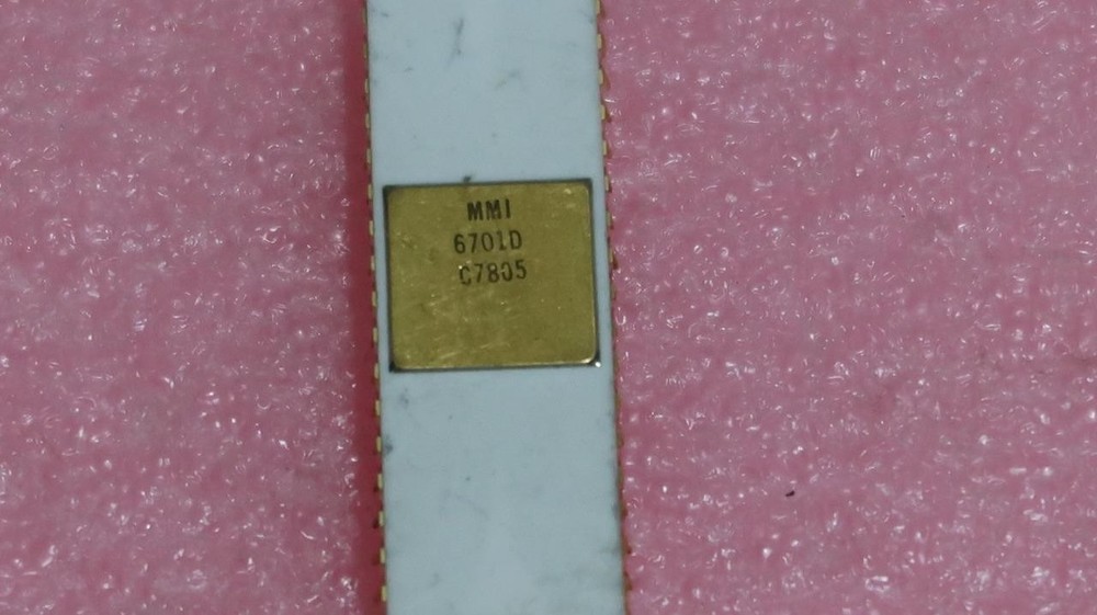 Monolithic Memories Inc  MMI 6701D bit slice device Processor