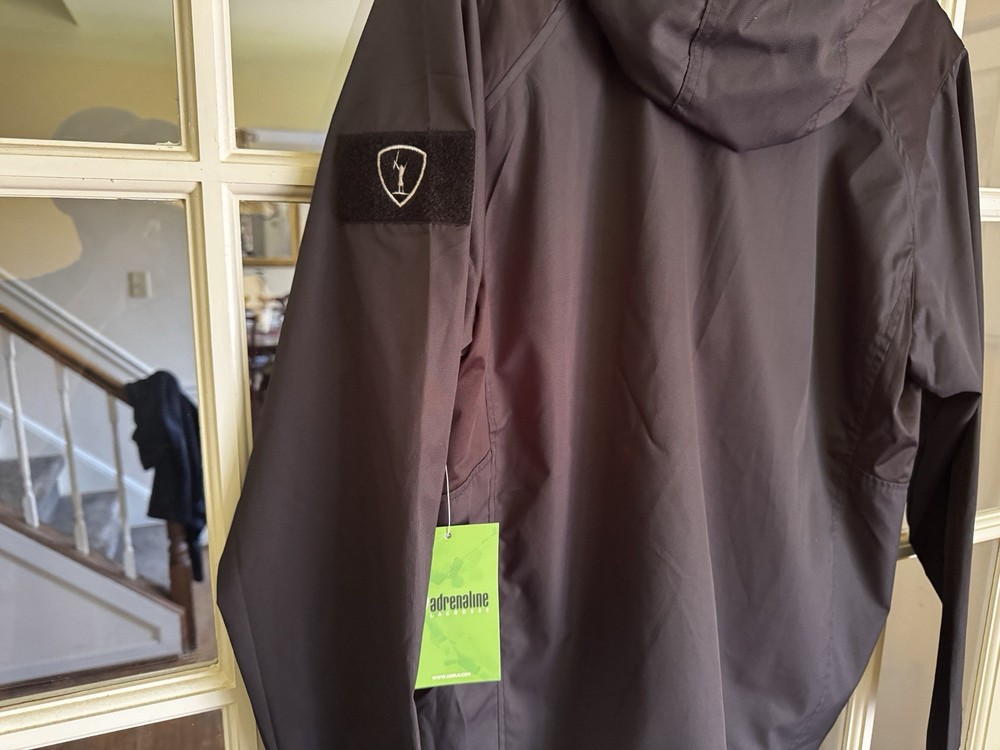 LACROSSE JACKET ADRENALINE DARTH CADER FULL ZIP PACKABLE WATERPROOF, Medium NWT!
