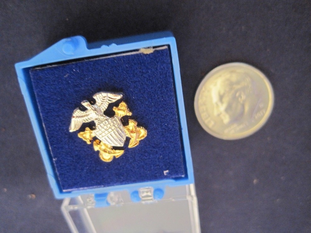 Military Pin Navy w/ Plastic Box