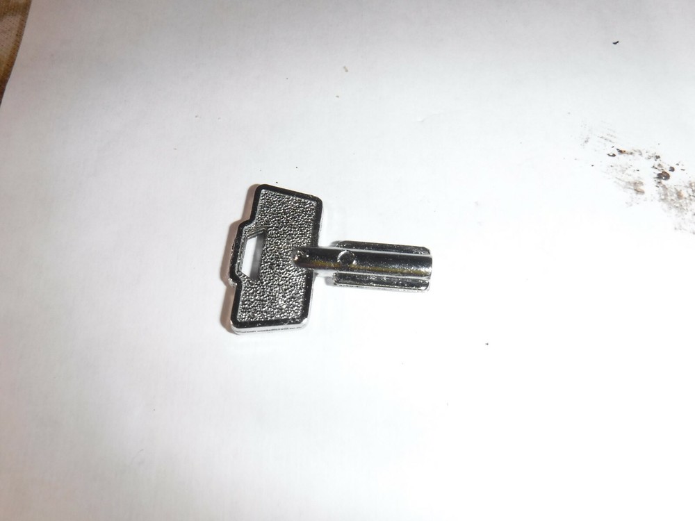 OEM  Viking Trash Compactor Key Switch