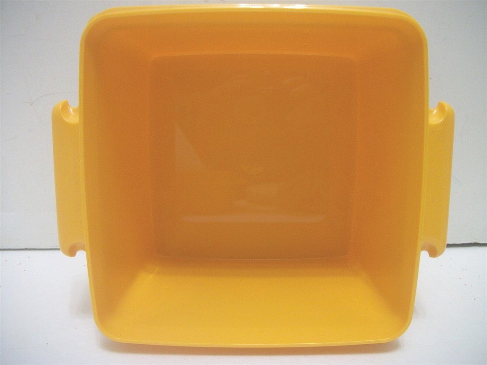 Tupperware Quartet Container Set 7 pcs w Handle Lunch Crafts Picnics