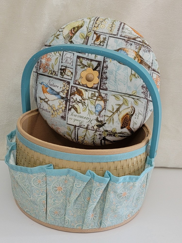 Vintage Sewing Basket With Handle