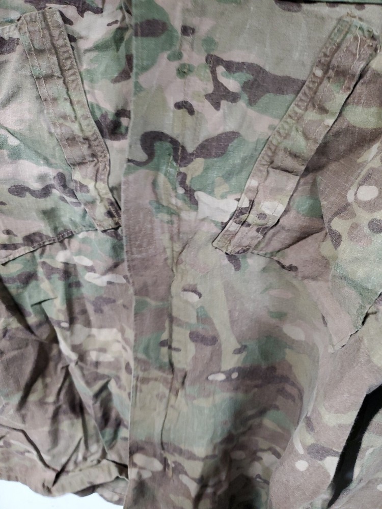 US ARMY ISSUE MULTICAM - FLAME RESISTANT Medium REGULAR jacket Faded