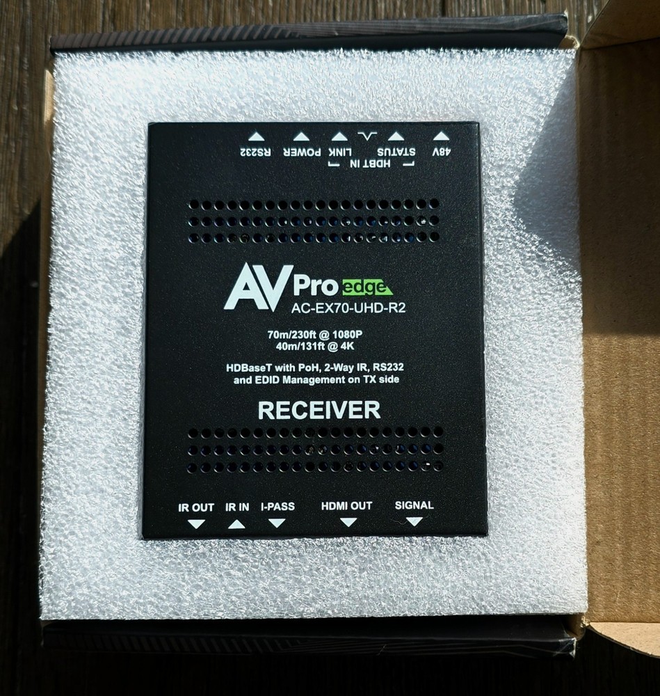 AV PRO EDGE AC-EX70-UHD-R2
