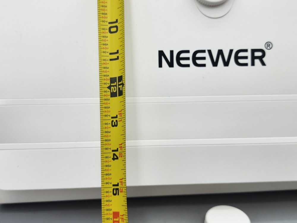 Neewer White Lightbox Collapsable with LED Strips & 4 Background Colors