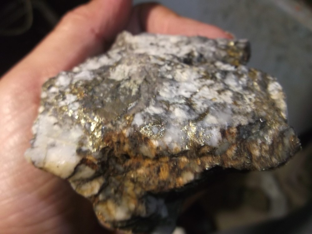 gold silver copper ore, 425 grams samples ,ore high grade .