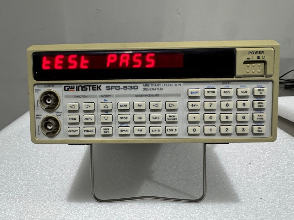 GW Instek SFG-830 30MHz Arbitrary Function Generator with GPIB
