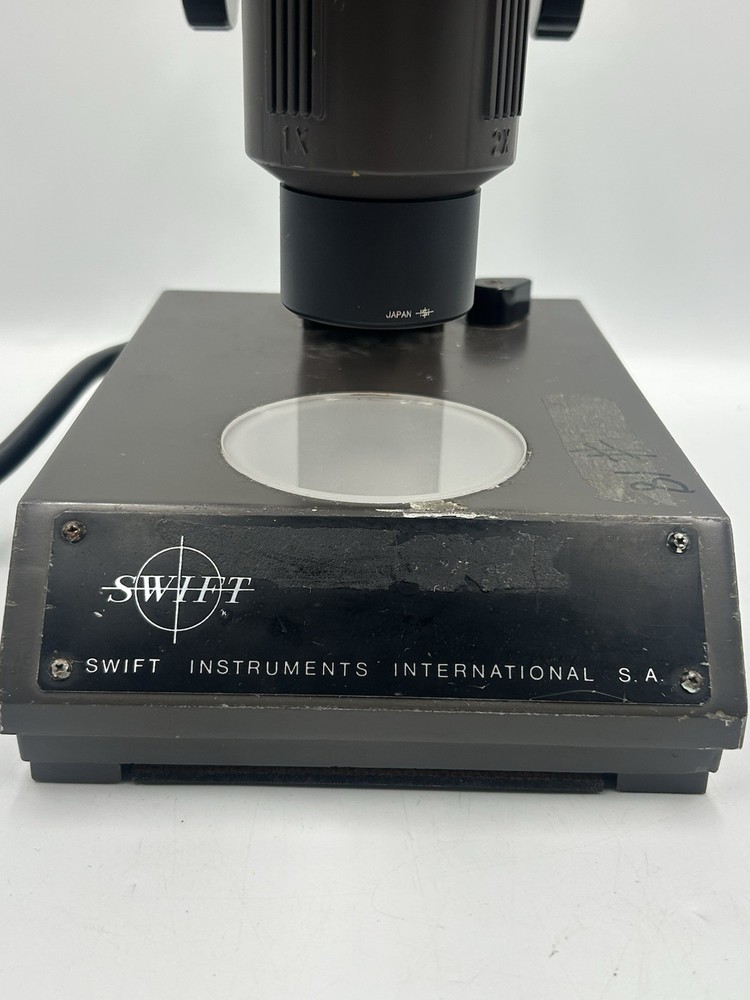 Swift Stereo Eighty Binocular Microscope Series 80 w/ Illuminator & Eyepieces