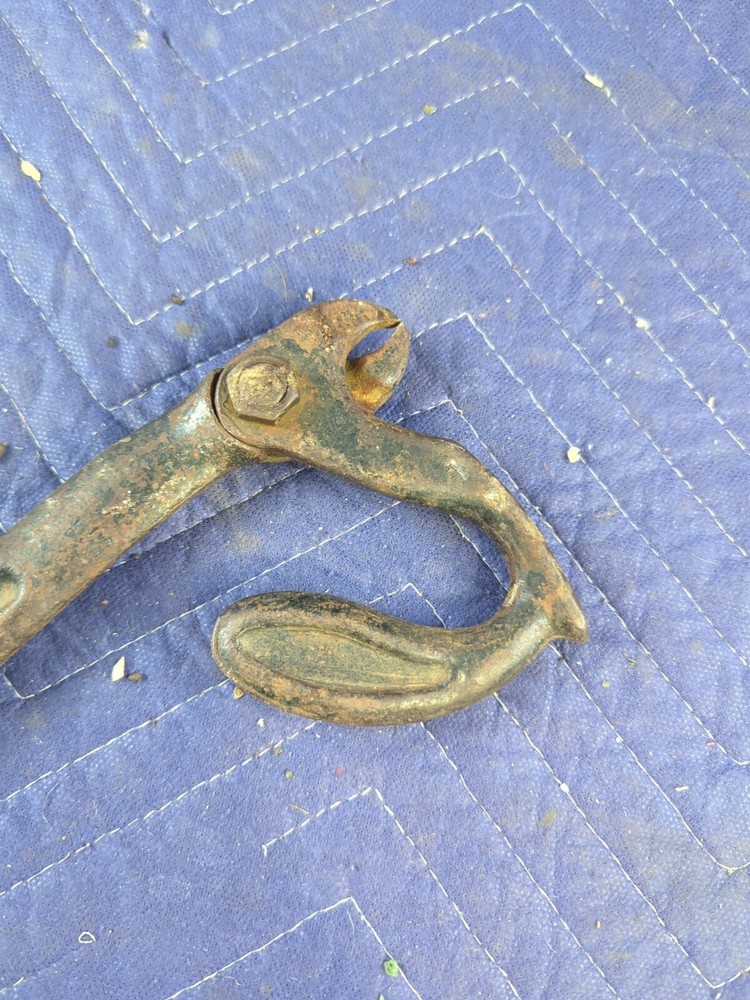 Union Hardware Cyclops Vintage Construction Nail Puller Demolition Tool Staples