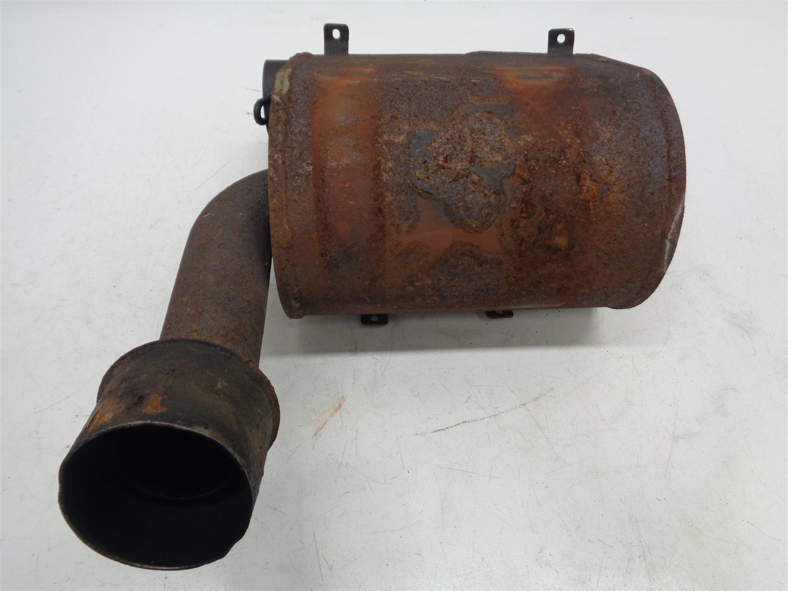 1999 Polaris RMK 600 Exhaust Muffler Resonator Silencer Can 1260808-029