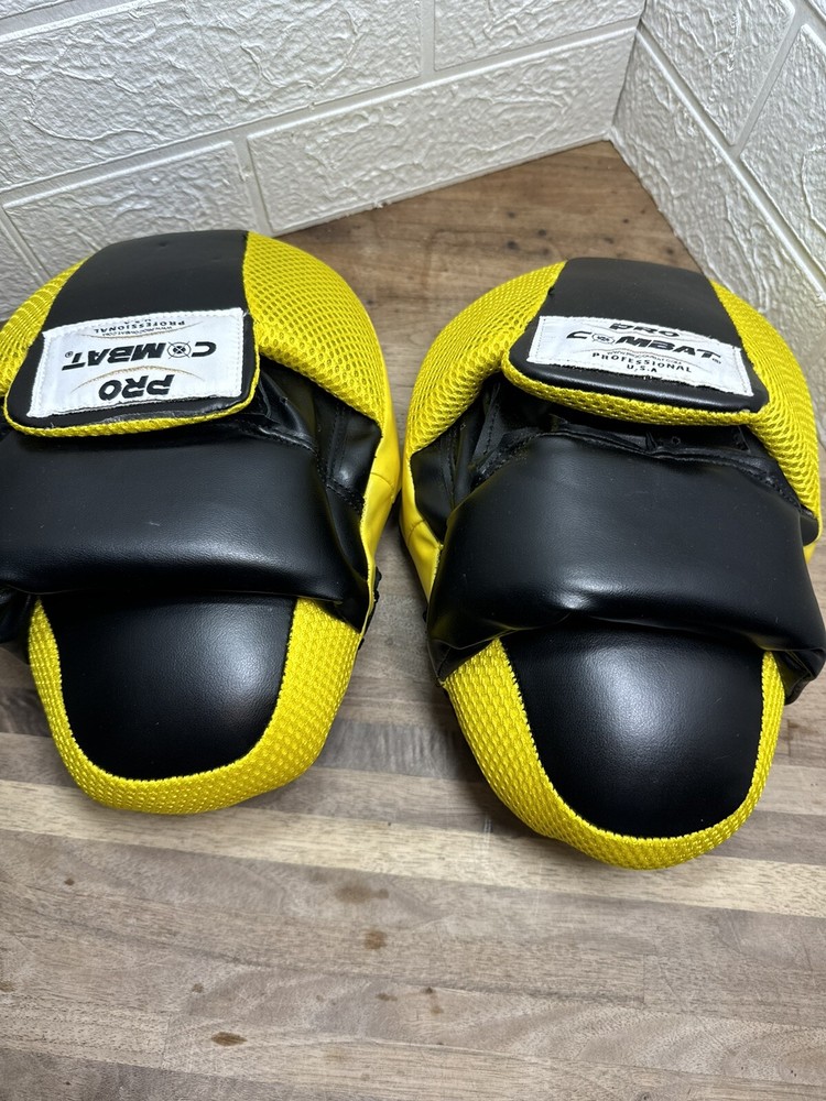 Pro Combat USA Punch Mitts Pair
