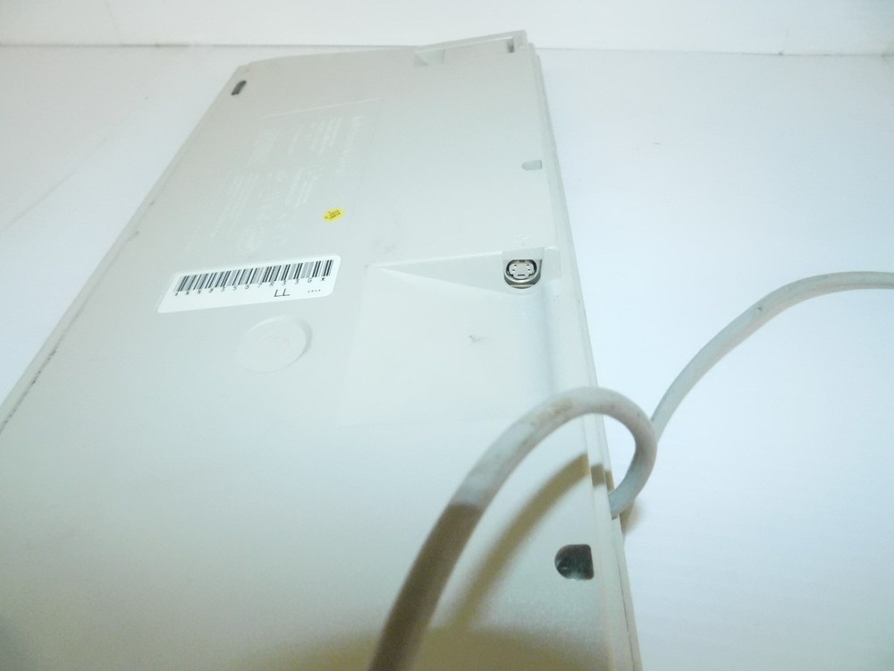 APPLE DESIGN KEYBOARD MODEL M2980 (MIQ59)