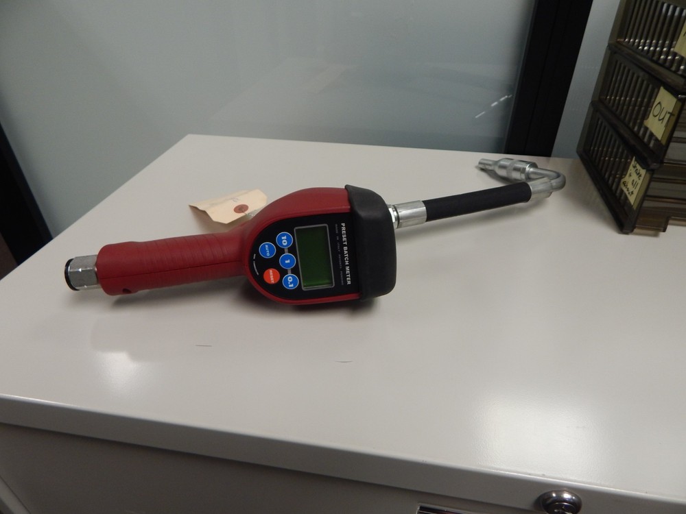 PRESET METERED CONTROL HANDLE