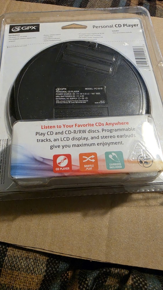 GPX Disc CD Player Stereo Earbuds Model PC101B Player Shuffle play LCD Display