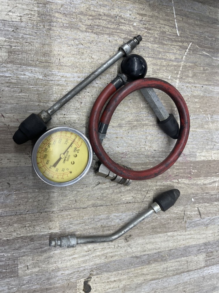 Vintage K-D TOOLS COMPRESSION TESTER W/ CASE