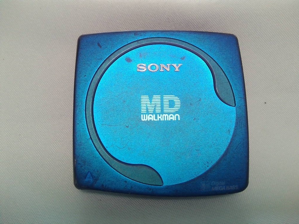 SONY MD Walkman MZ E80 Main unit only    condition junk