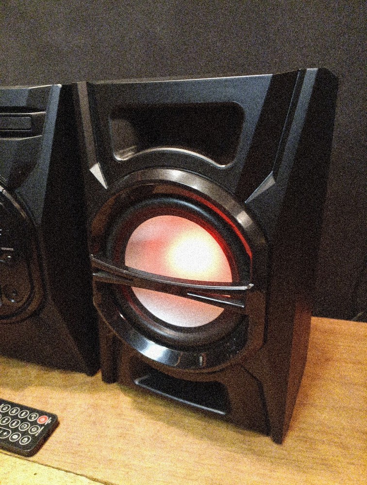 RCA RS3697B Stereo System& Speakers, Bluetooth Works Cd Doesn't