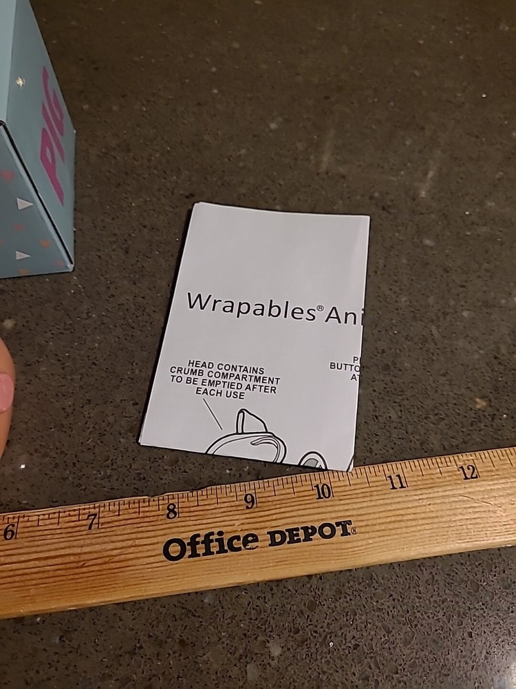 Wrapables Animal Mini Tabletop Vacuum, Pig