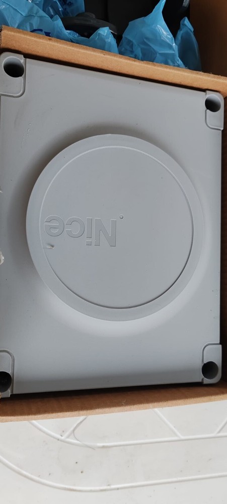 Electric Gate - MC424L