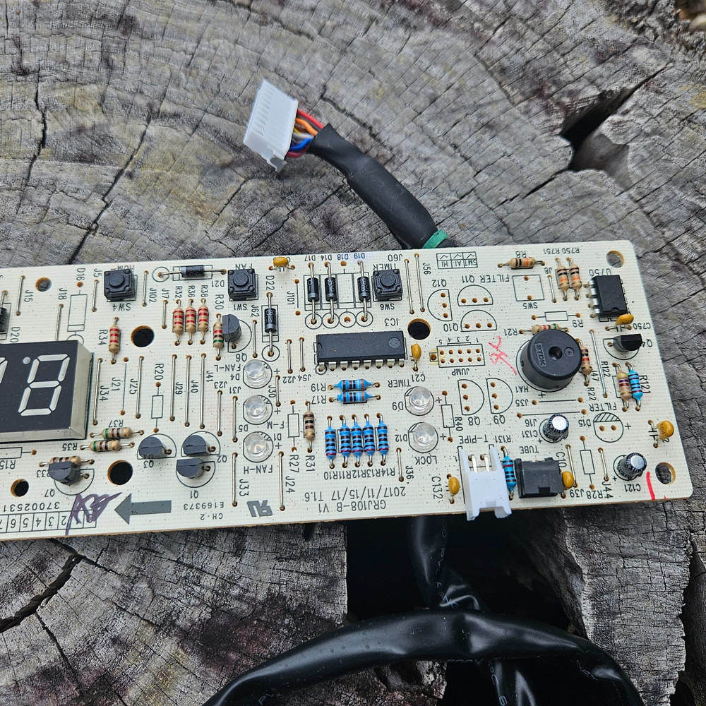 Frigidaire FFAD7033R1 Dehumidifier Control Board / User Interface PCB w/ Display