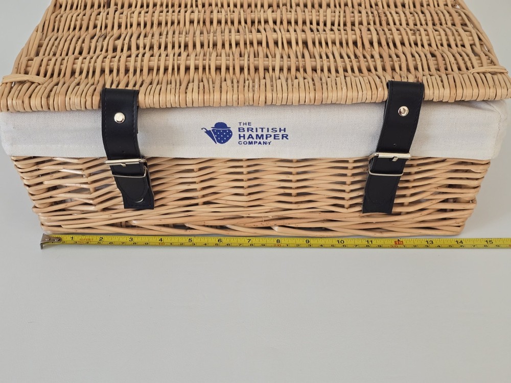 Large The British hamper company empty Wicker basket
