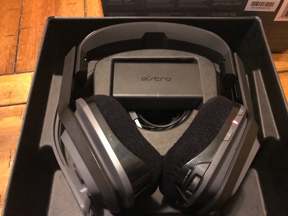 Astro A20 Wireless Gaming Headset for Playstation 4/PC/Mac