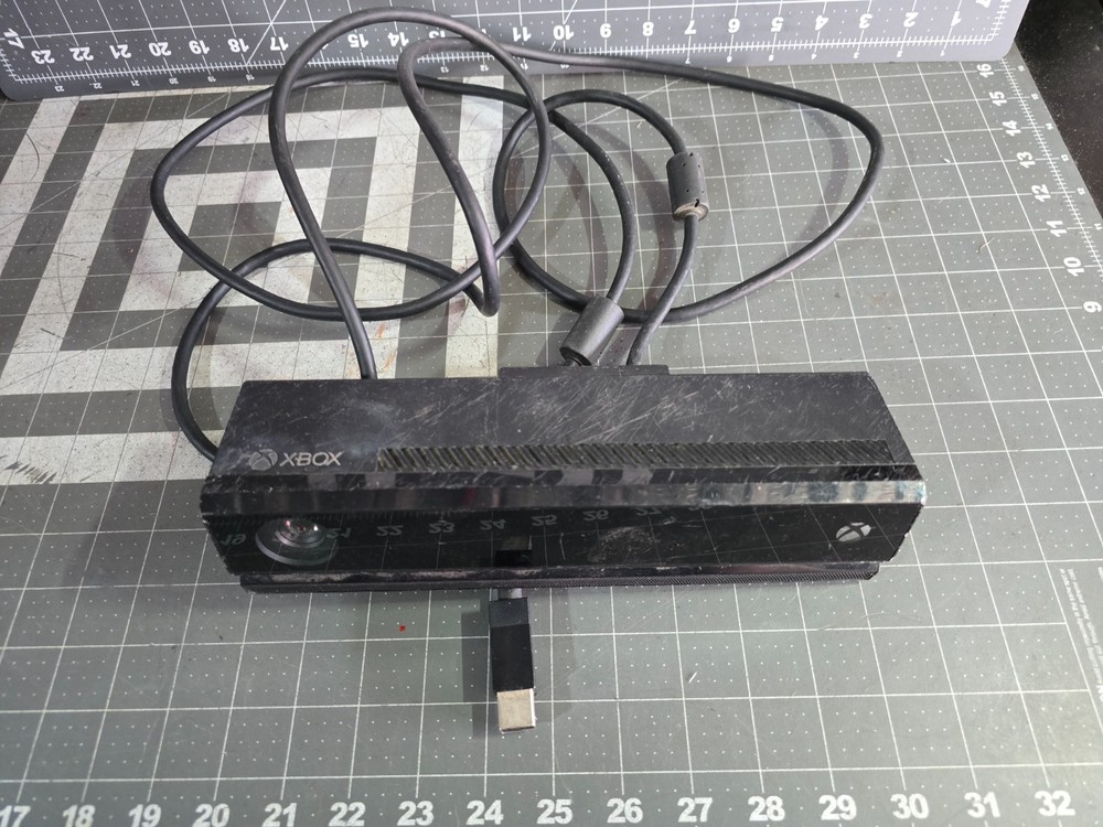 Microsoft Xbox One Motion Kinect Sensor Bar Camera Model 1520 OEM Genuine Black