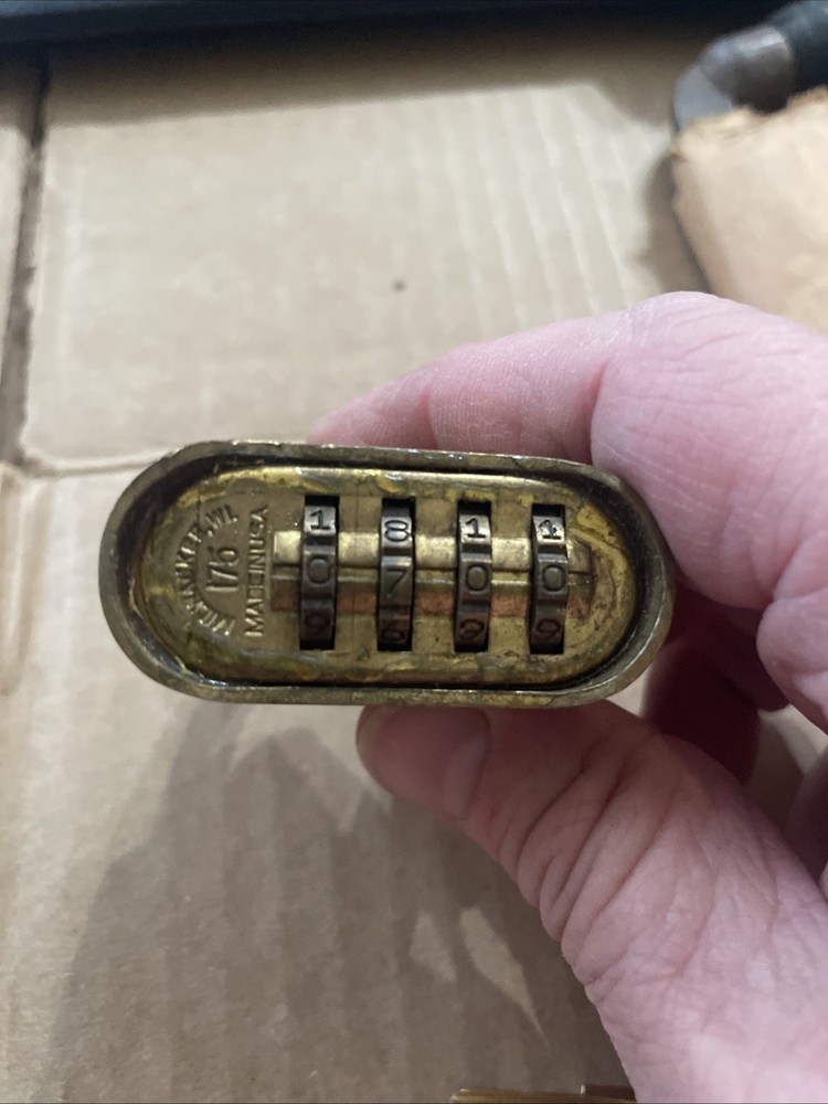 MasterLock 175LH Resettable Combination Brass Padlock Without Code Needs Picked!