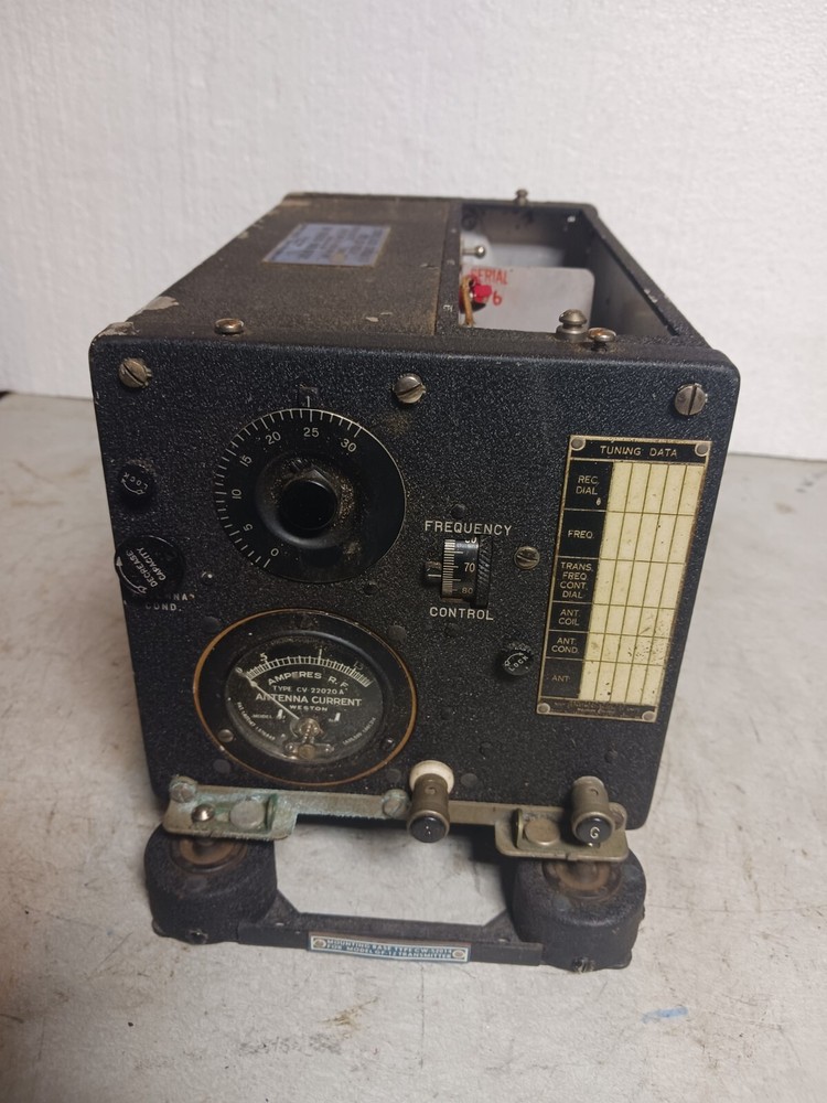 WWII NAVY AIRCRAFT TRANSMITTER MODEL GF-12  #268
