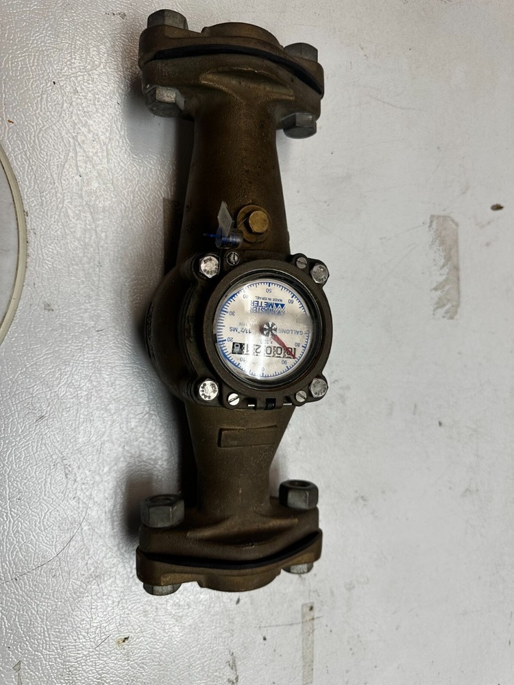 Master Meter Water Meter 1 1/2"