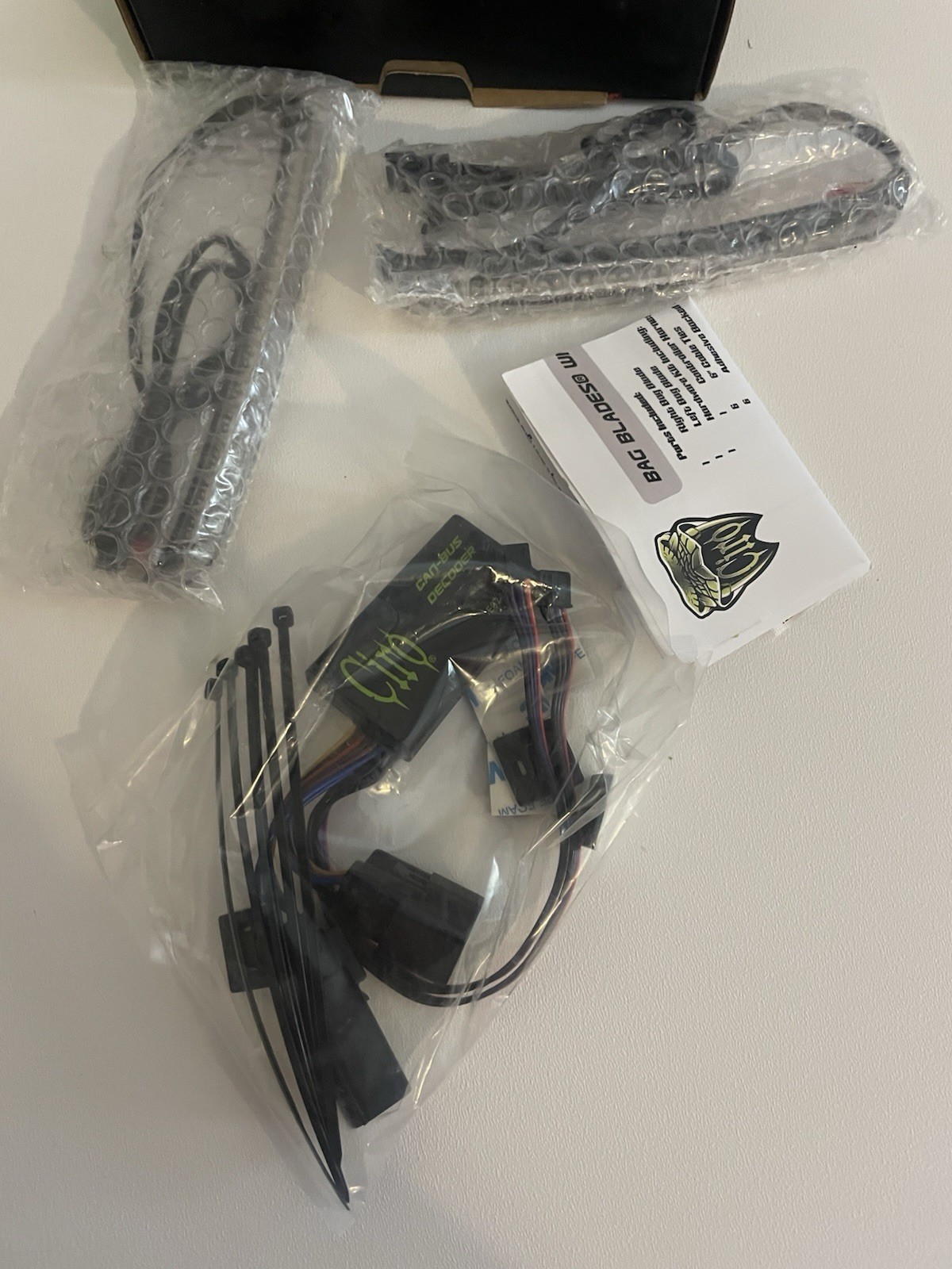 Ciro Bag Blades 4008 With Controller Fits 14 and Up Harley Davidson Touring