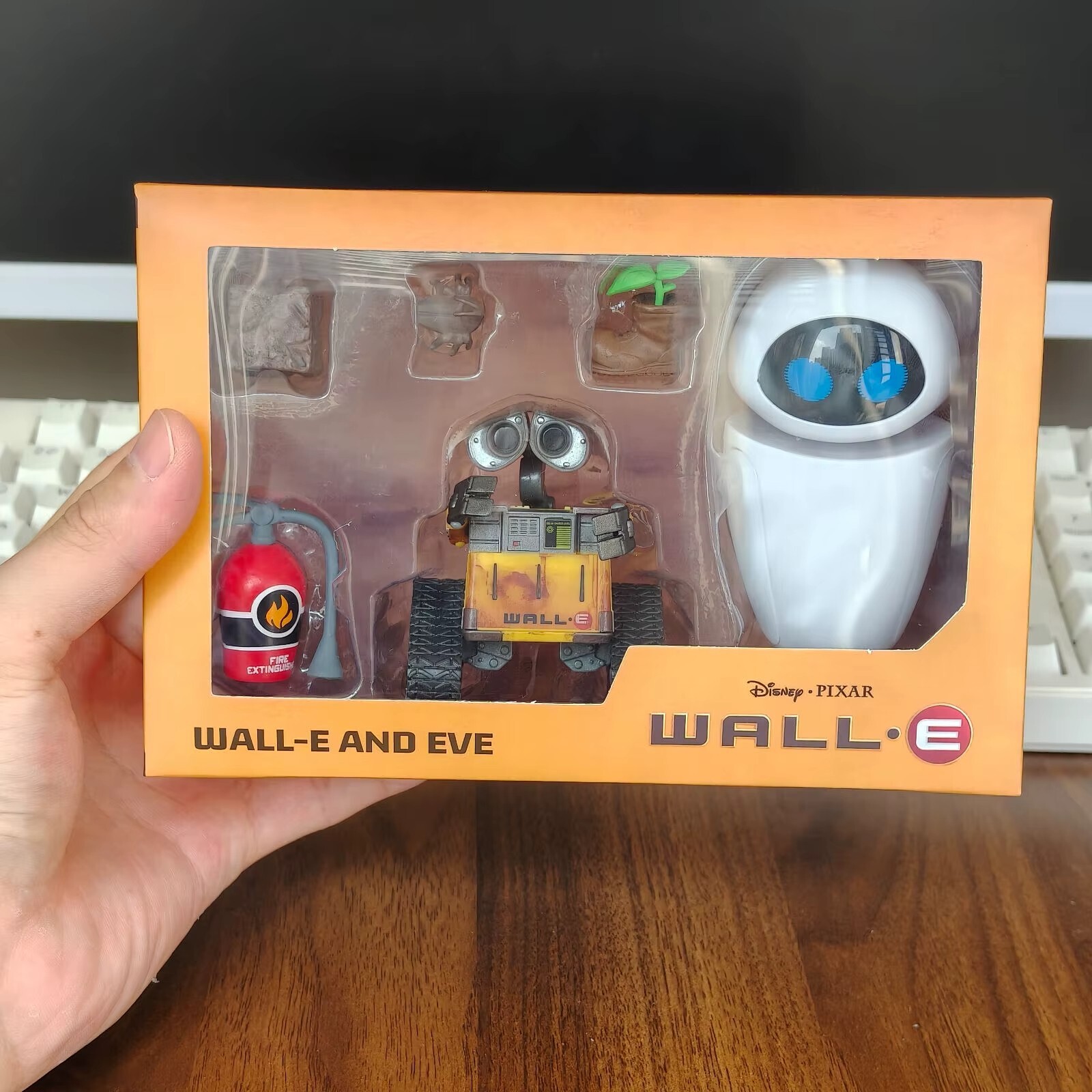 Wall-E And Eve Mini Robot Movable Action Figure Party Toys Gift New in Box