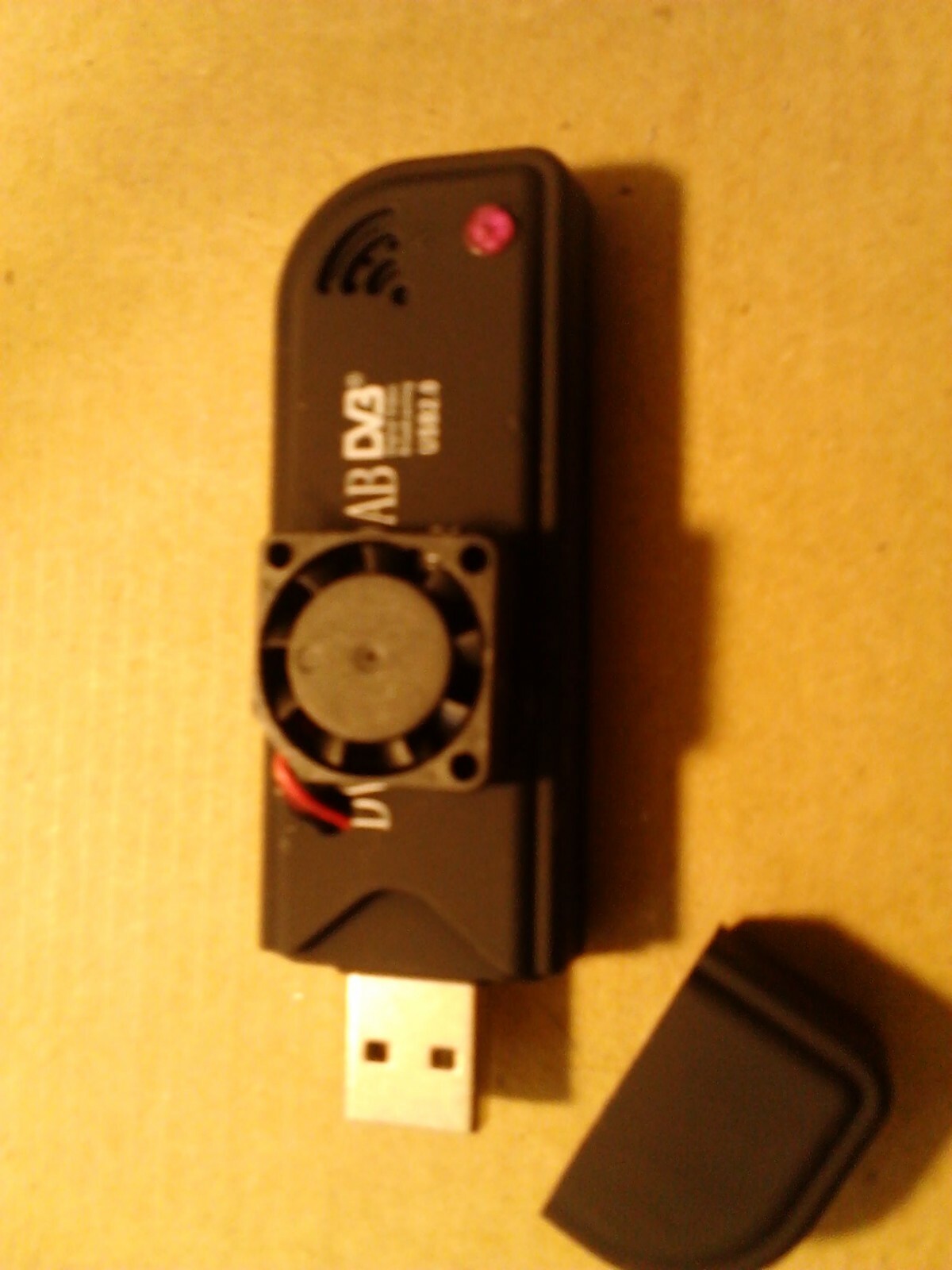 RTL-SDR radio receiver (TCXO) RTL2832U + R820T2 Fan/Thermal cooled unit