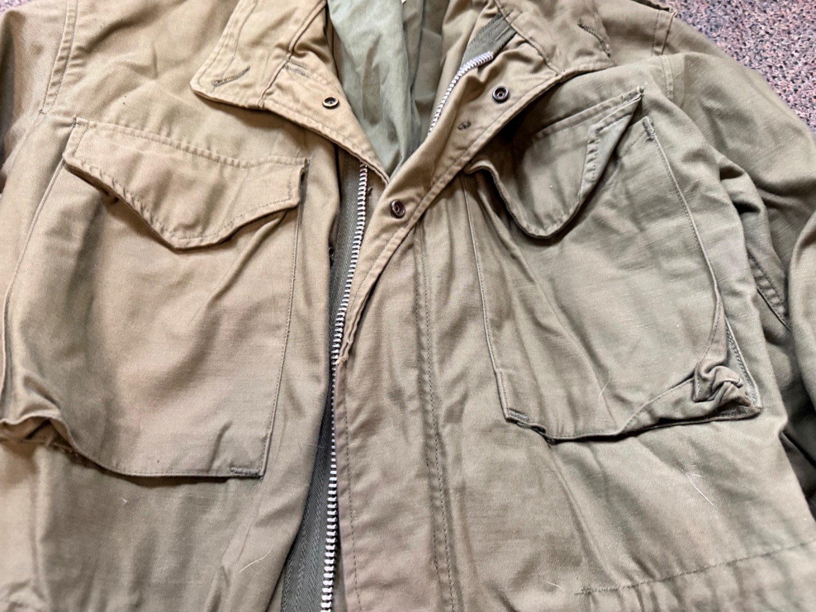 ORIGINAL VIETNAM WAR US ARMY OG-107 COLD WEATHER PARKA-SMALL, 1971