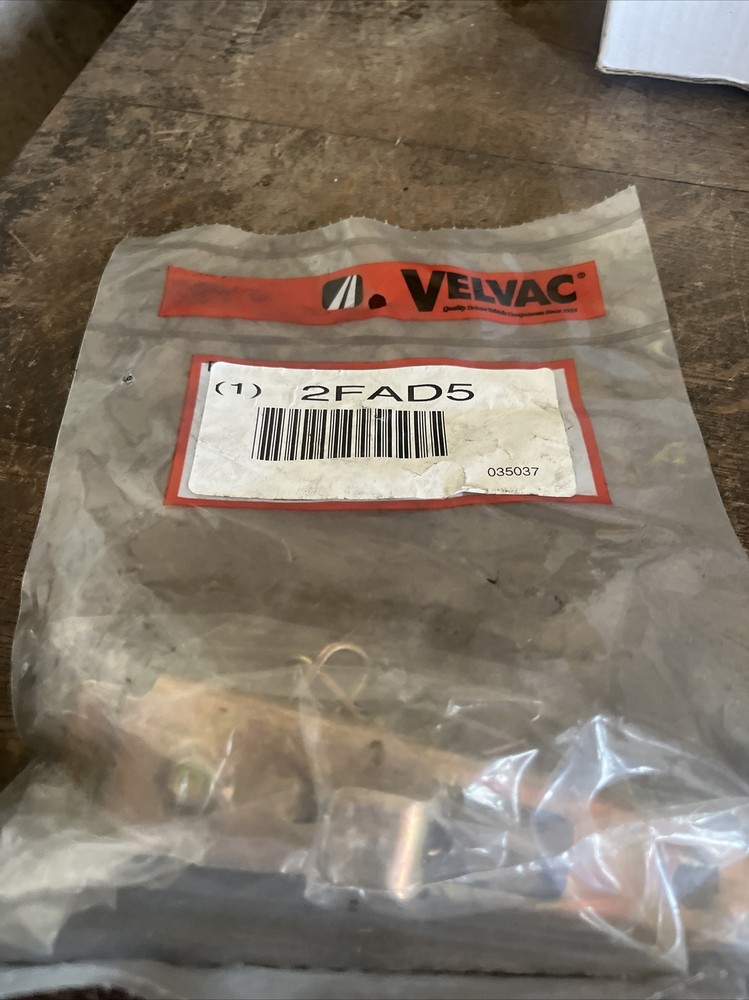 NOS VELVAC 35037 Coupling, Dummy 2FAD5