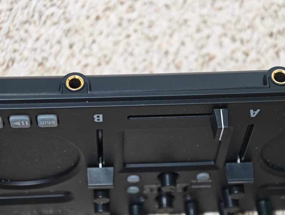 Korg KAOSSDJ USB DJ Controller with Kaoss FX