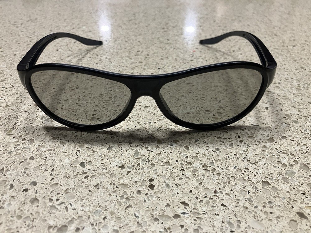 LG Cinema 3D Glasses Black Frames. Passive Technology 3D