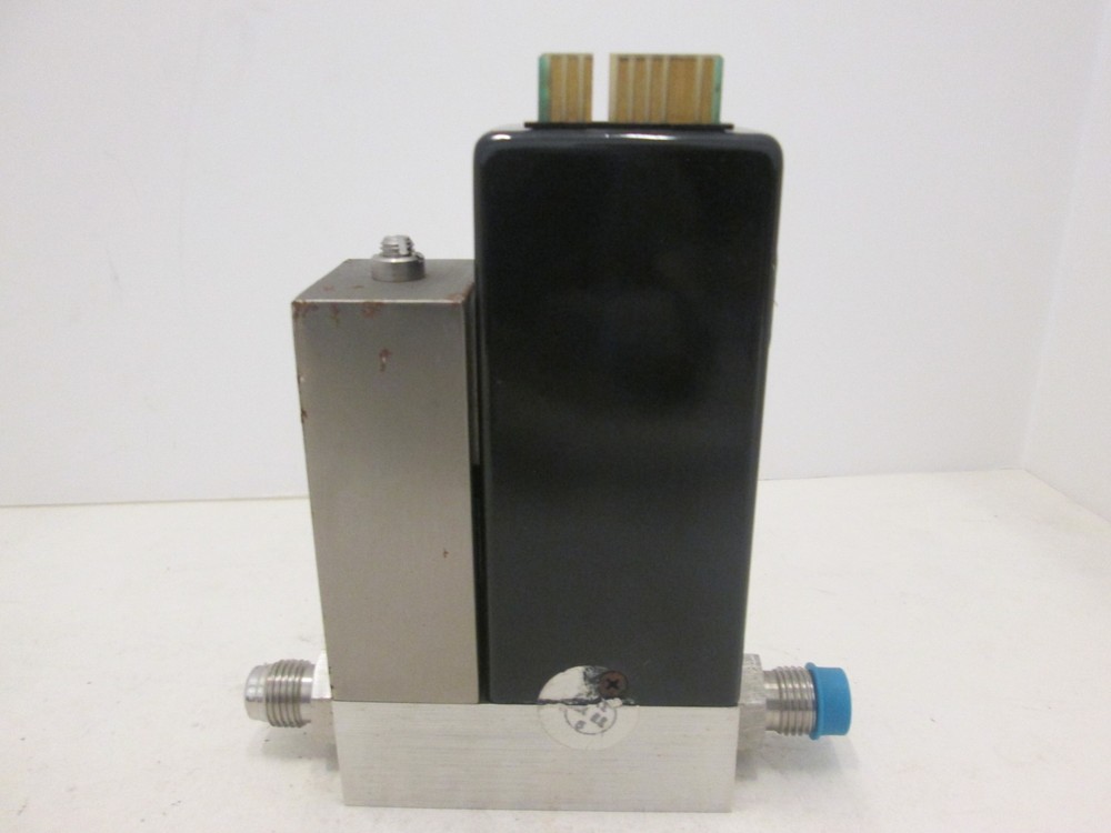 Unit UFC-1100, Mass Flow Controller MFC, N2, 10 SLM, Used